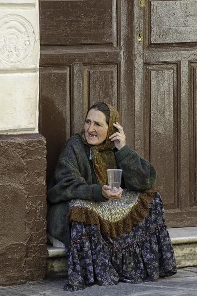 864 - BEGGAR IN SEVILLA - WATSON MARGARET - spain.jpg